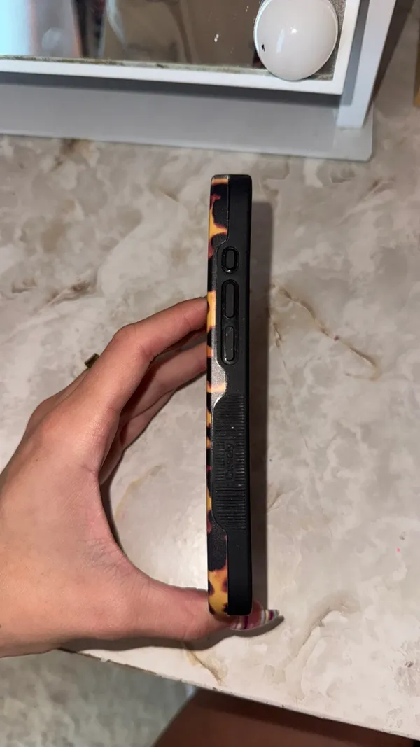 casely phone case Brown - Image 2