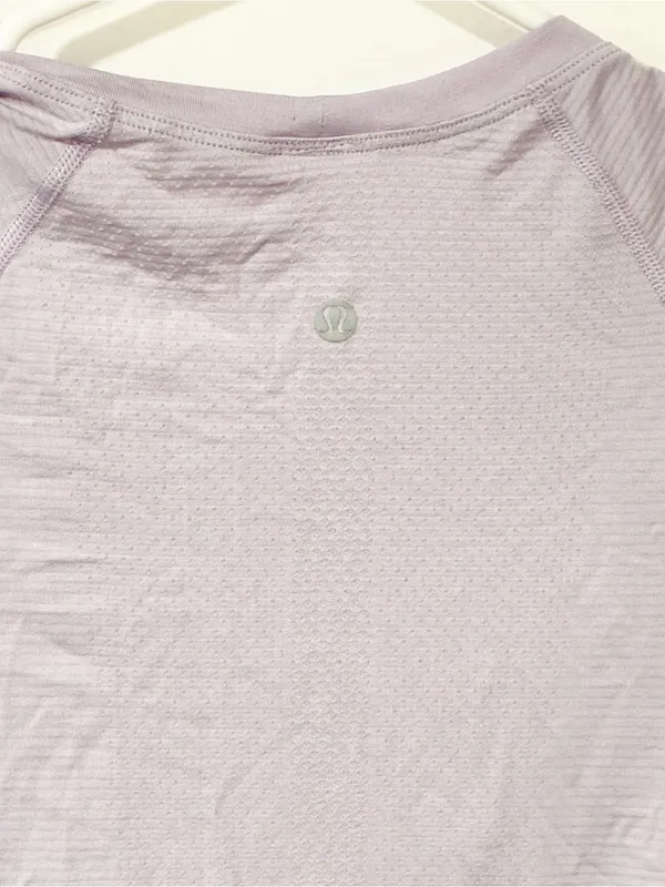 Lululemon Swiftly Tech Short Sleeve Crew Silver Lilac Silver Lilac Size 6 - Image 4