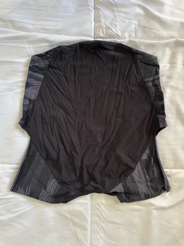 Alphalete Short Sleeve Crop Top - Image 2