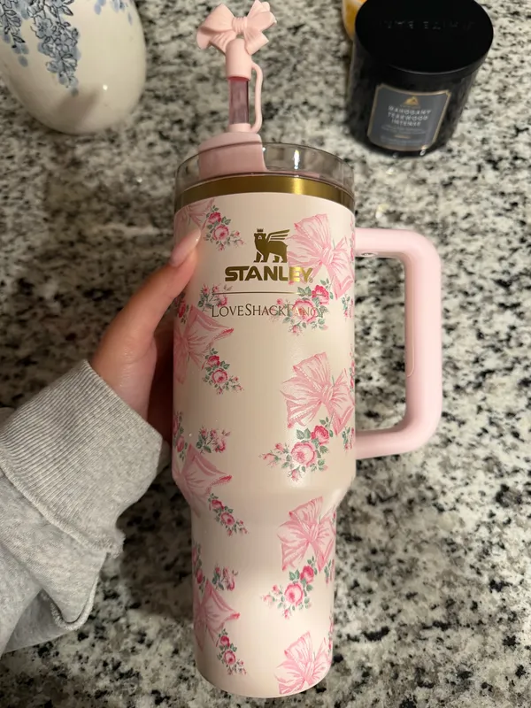 LoveShackFancy Rosa Beaux pink 40oz stanley - Image 2