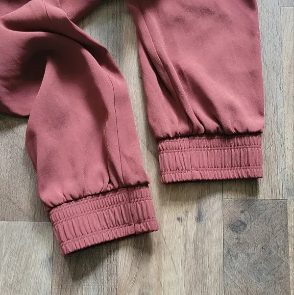 Aritzia Babaton Wade Jogger Slim Dress Pants Cider Gold - Image 6