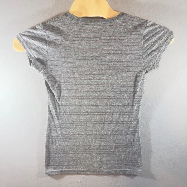 524 | Nebraska Huskers Gray Striped Graphic Tee Womens Large NCAA‎ - Image 2