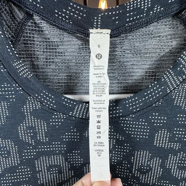Lululemon Swiftly Tech Short Sleeve 2.0 Shirt Womens 6 Floral Print Fitted - Image 6