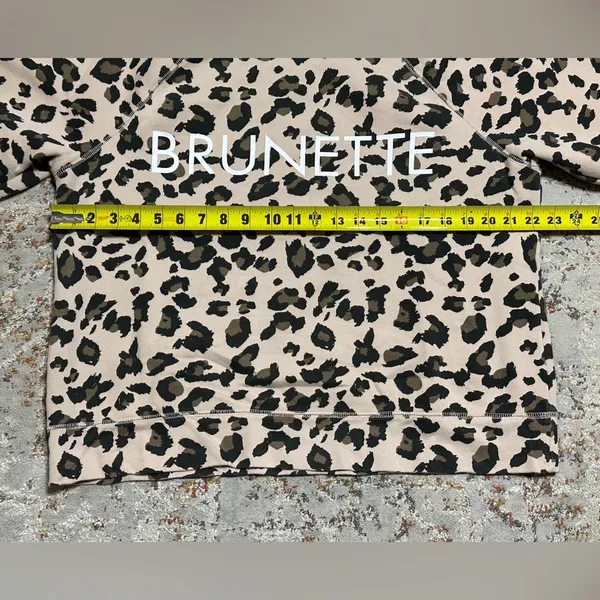 Brunette the Label Middle Sister Crewneck Sweatshirt leopard print size M/L - Image 10
