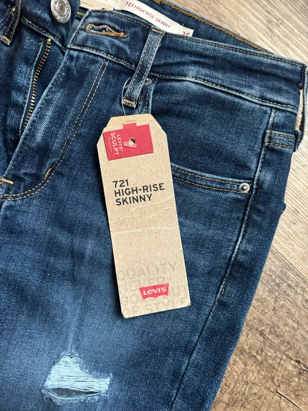 Levi’s 721 High Rise Skinny jeans - Image 4