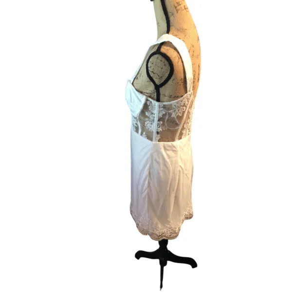 Lulus White Lace Corset Mini Dress Size Medium or Extra Large - Image 6