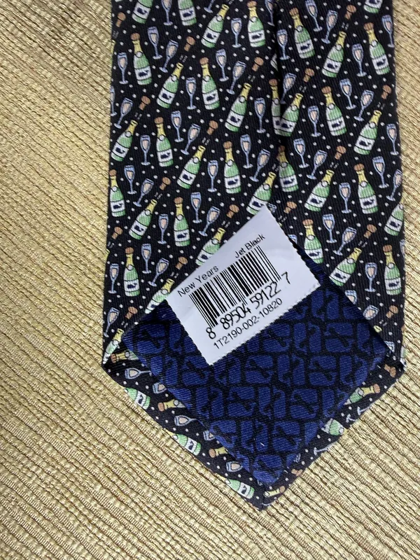 NWT Vineyard Vines Happy New Year 2017 Champagne Bottle Tie Black Novelty - Image 5