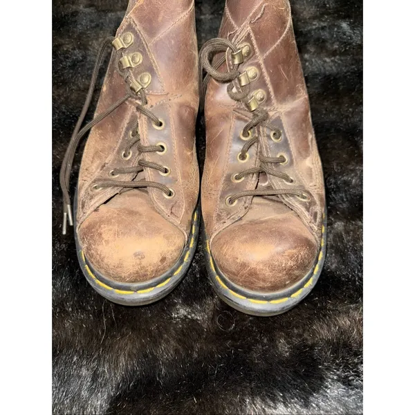 Dr. Martens 8A32 ENGLAND Women’s brown leather Low Boot 7 - Image 2