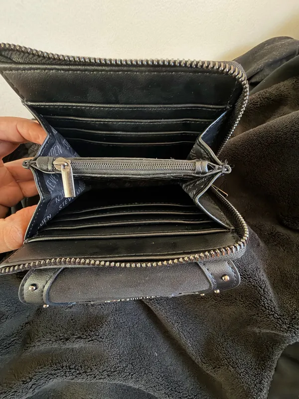 Steve Madden Wallet - Image 2