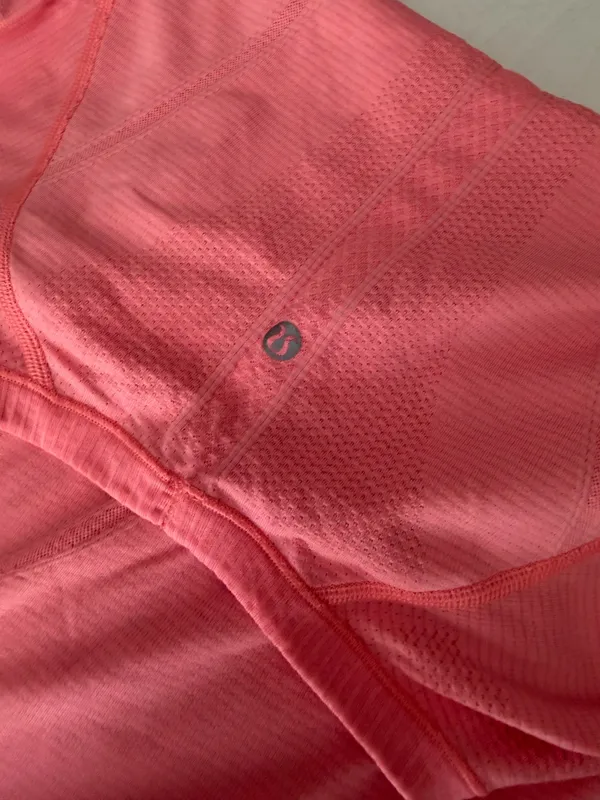 Lululemon Swiftly Tech Short Sleeve - Image 2