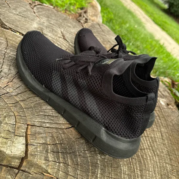 adidas Swift Run Core Black Men’s Shoes Size 10 - Image 4