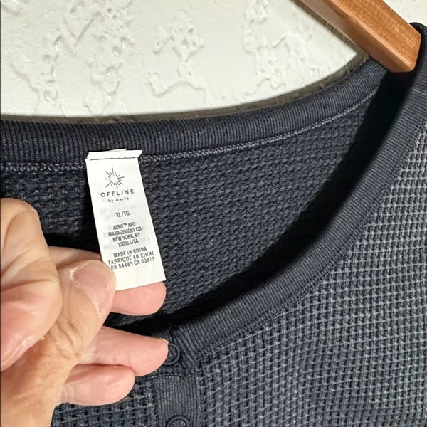 NEW Offline Aerie Sidewalk Seamless Crop Thermal Henley Long Sleeve Waffle Top - Image 3