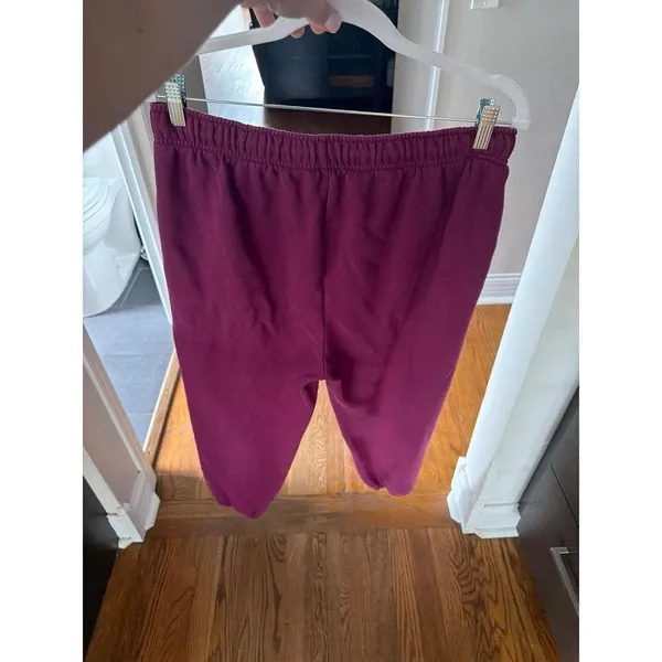 Alo Yoga Accolade Sweatpants berry color women's large - Image 3