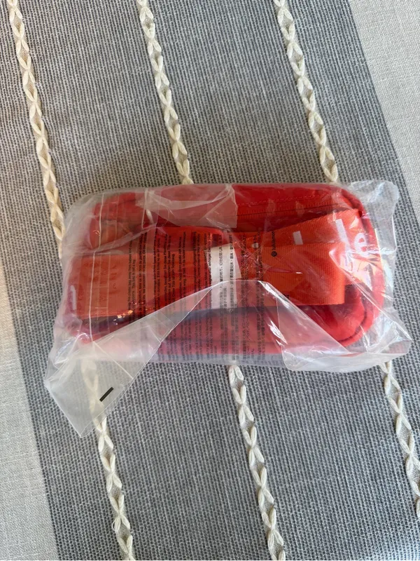 Lululemon Belt Bag Solar Orange/White Large Logo Crossbody 1 Liter - Image 3