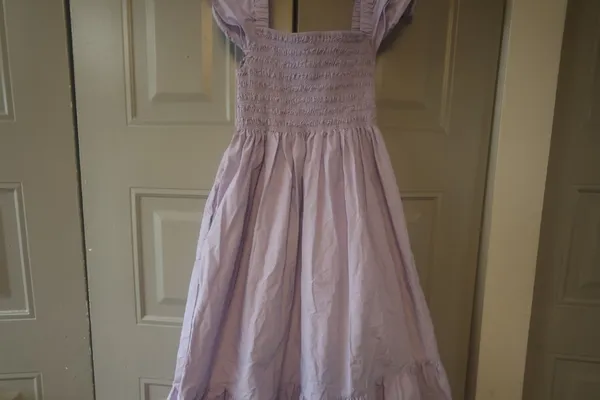 A.P.T ruffle sleeve scrunched bodice midi dress in lilac purple size medium. - Image 6