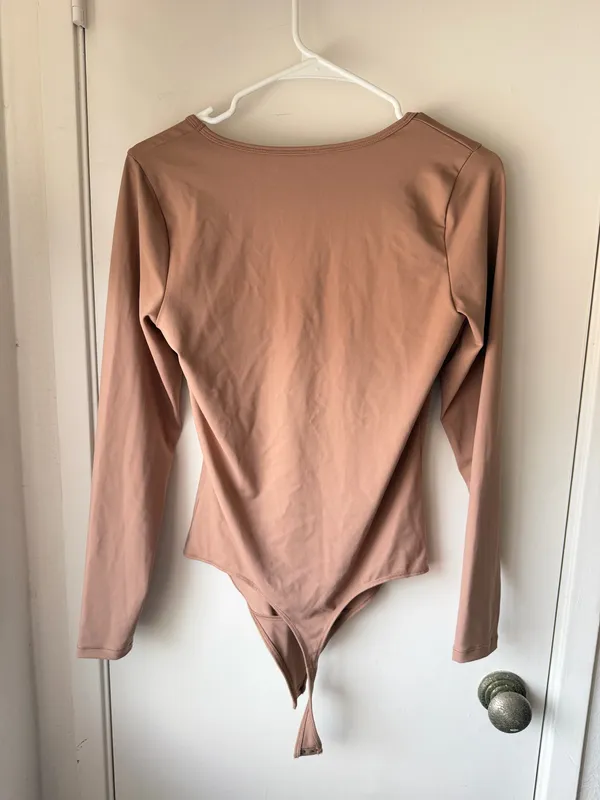 Abercrombie & Fitch Soft A&F Collection Long Sleeve Scoop Neck Bodysuit - Image 4
