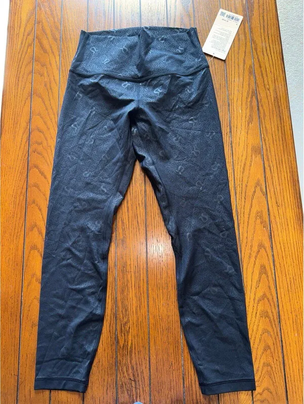 Lululemon Align High Rise 25” Yogo Emboss Black Size 8 NWT - Image 4