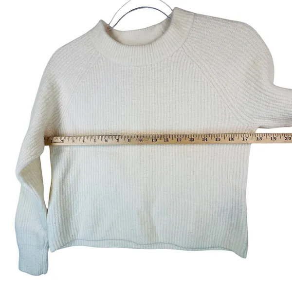 Banana Republic‎ Minimalist Wool Blend Ribbed Sweater Cream Medium Quiet Luxury - Image 5