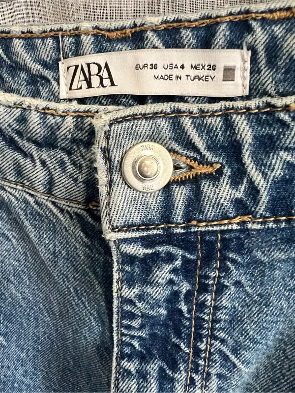 Zara extra Wide Leg Women’s Jeans in Light Blue - Image 4