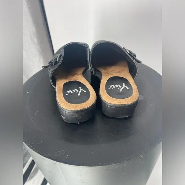 Yuu leather black‎ slip ons size 10 woman's Bin 1 - Image 6