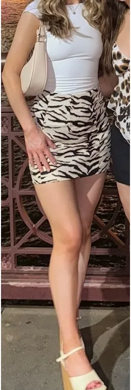 H&M Skirt Mini Tiger Print - Image 2