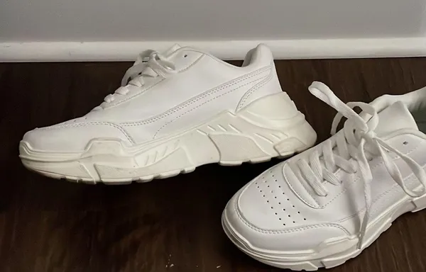 Chunky White Sneaker - Image 3