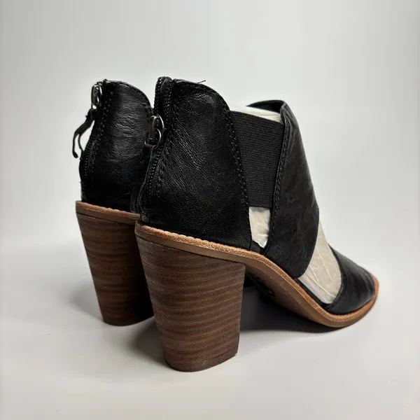 Söfft Pemota Leather Block Heel Sandals in Black - Image 5