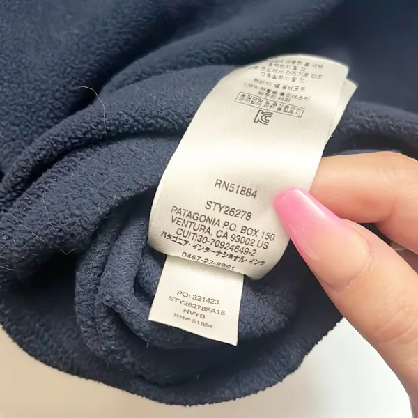 Patagonia Women's Navy Blue Quarter Zip Fleece - Image 10