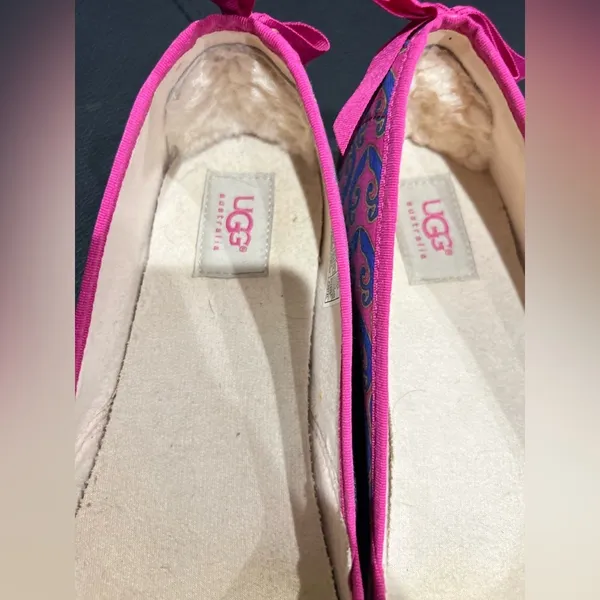 UGG women’s flats shoes size 9.5 like new - Image 15