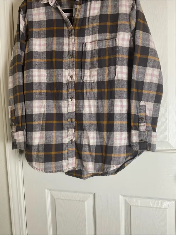 Aerie Flannel Plaid Button Down Shirt Pocket Charcoal Pink Yellow XS - Image 3