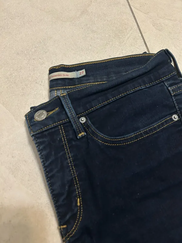 Levi’s 312 Women’s Shaping Slim Jeans - Image 4