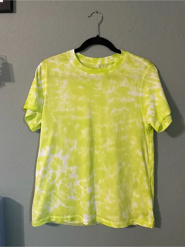 Lululemon All Yours Cotton T-Shirt Size 8/M Marmoleado Tie Dye Eccentric Lime - Image 7