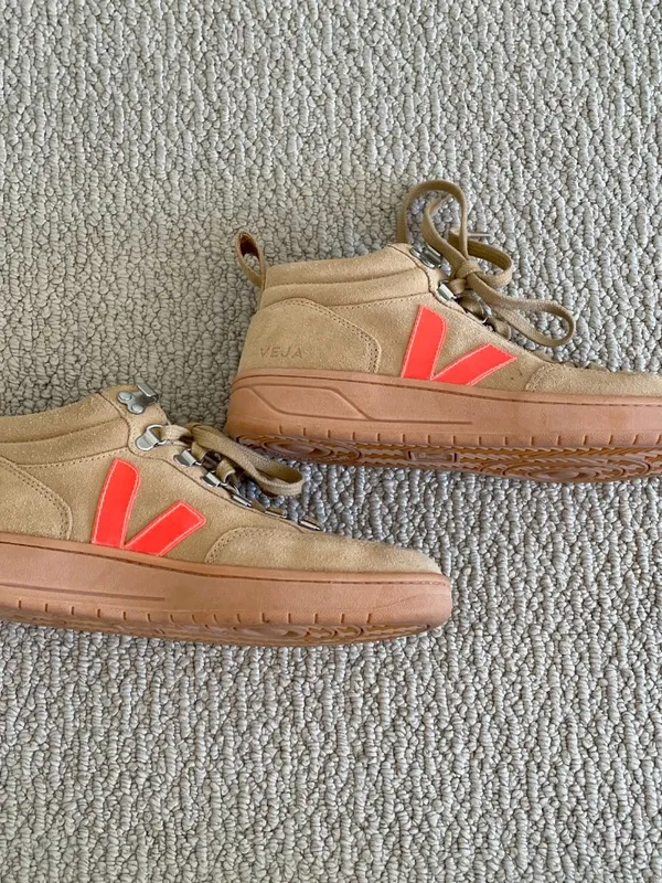Veja Roraima Suede shoes, size 8 - Image 4