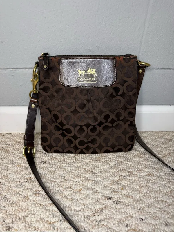 Y2K Coach Signature Op Art Madison Crossbody Bag in Brown Coach Monogram Purse - Image 2