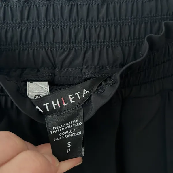 Athleta Savannah Bermuda Size Small Black - Image 2