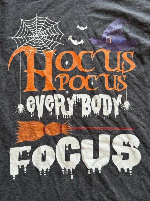 Port & Company Hocus Pocus Everybody Focus Halloween Tee Size M - Image 7