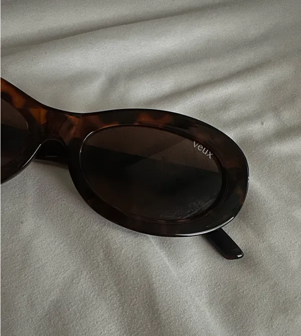 Veux White Fox Boutique Sunglasses - Image 3