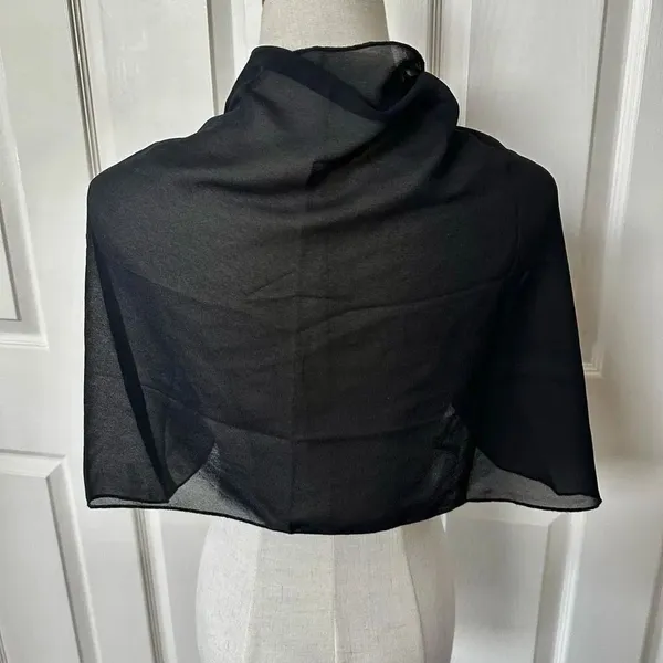 Ekouaer black wrap top size small - Image 3