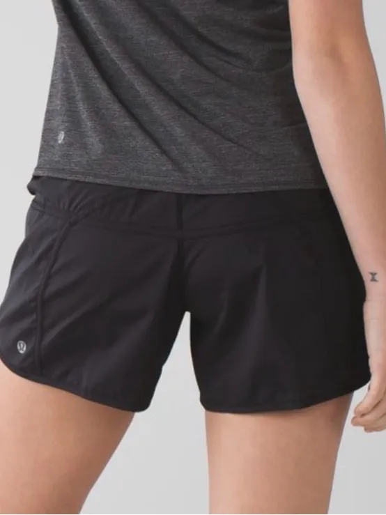 Lululemon Tracker Short II *2-way Stretch
Black 8 - Image 4