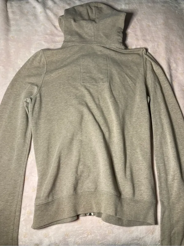 2000s Hollister Zip-Up Hoodie - Image 3