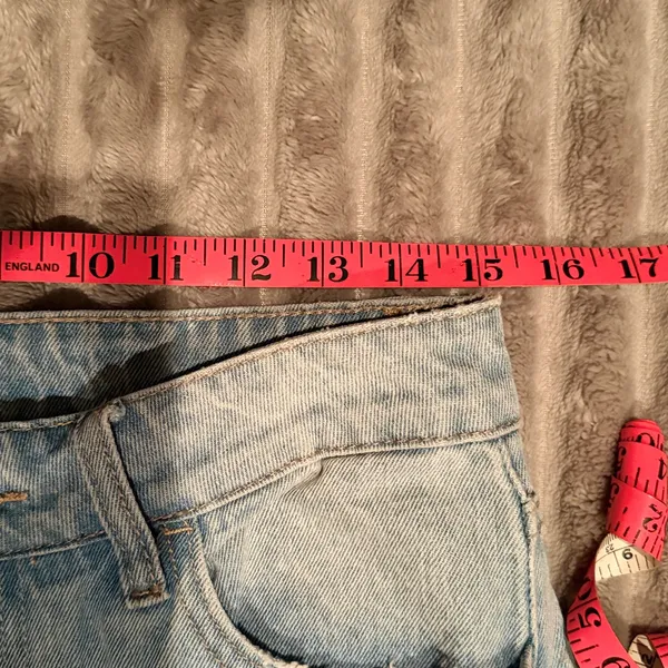 Flying‎ Monkey Vintage Cropped Straight Distressed Jeans Size 27 High Rise - Image 6
