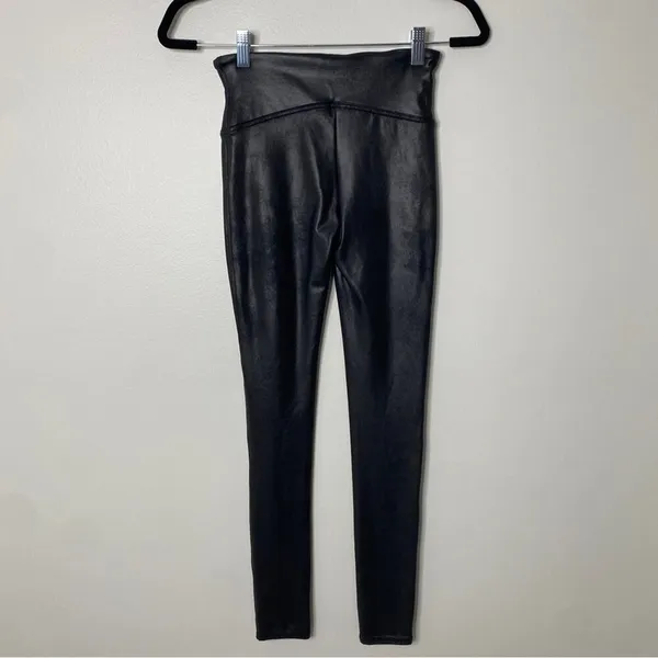 Spanx Shape Black Faux Leather Look at Me Now Fall Winter Leggings Pants Small - Image 4