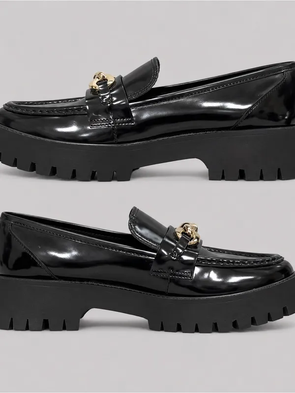 GUESS Hillford Chunky Women Loafer Black Patent Gold Chain Platform Lug Sole 9.5 - Image 6