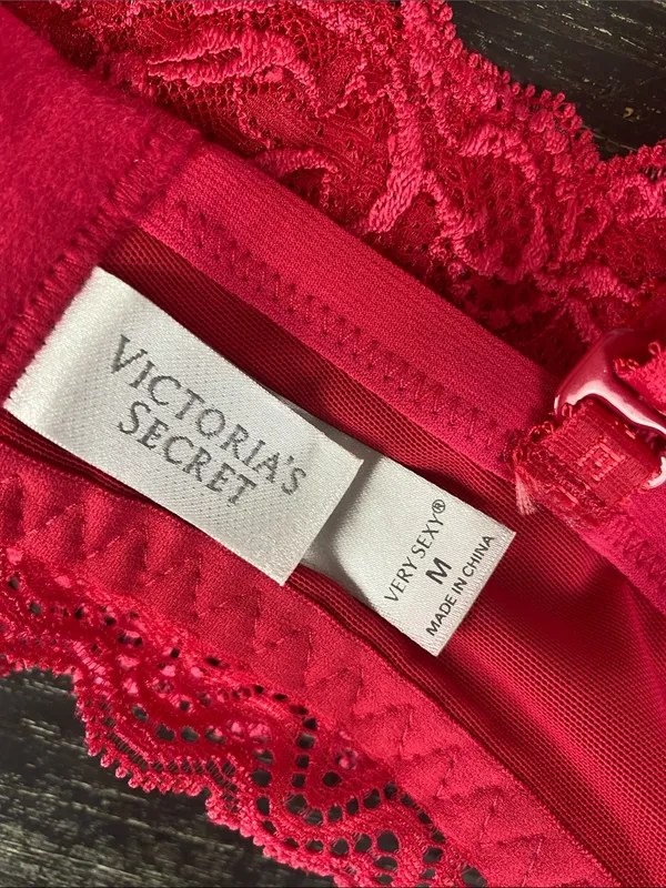 Victoria's Secret Very Sexy Red Balconette Wire Free Bra M - Image 5