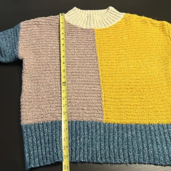 Hem & thread color‎ block sweater - Image 4