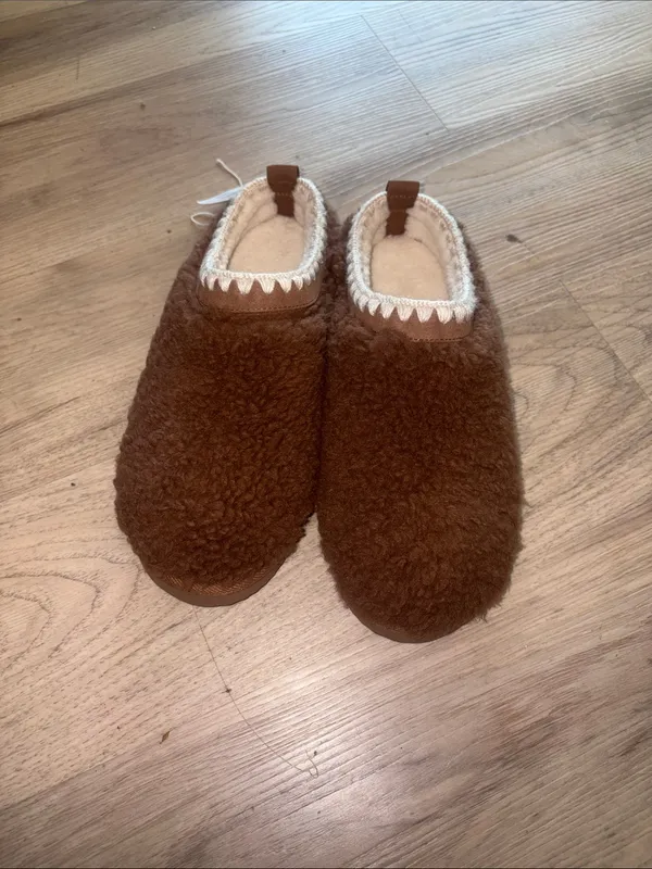 Auden Brown Fuzzy Sherpa-Lined Mules - Image 4