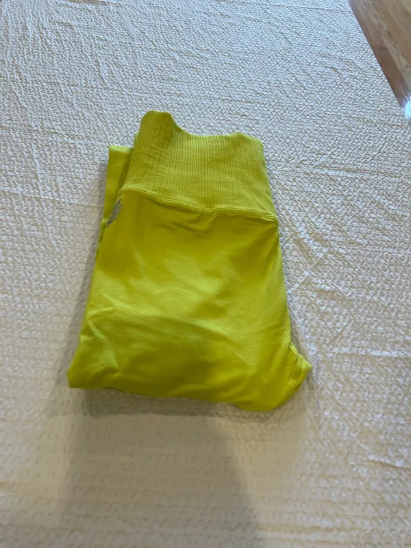 Free people neon yellow leggings S women - Image 2