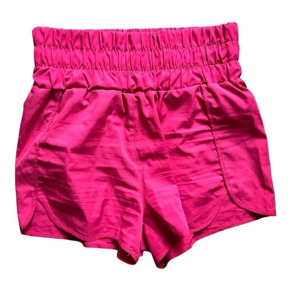 Womens New In High Waisted Weekend Active Magenta Shorts - Sz L - Image 3