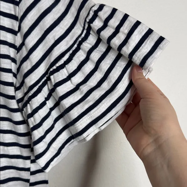Zara Deep Navy/White Striped Short Ruffle Sleeve Boxy Cut Top/Tee size M - Image 5