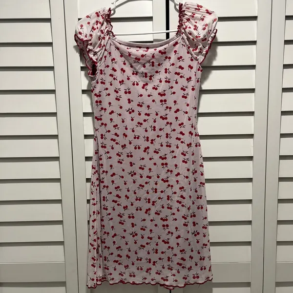 Romwe Coquette girl cherry print mesh lace trim sweetheart neckline dress red white xs - Image 4